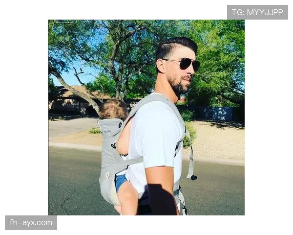 菲尔普斯退役后每天吃五顿饭，训练量还是普通人不敢看的那种